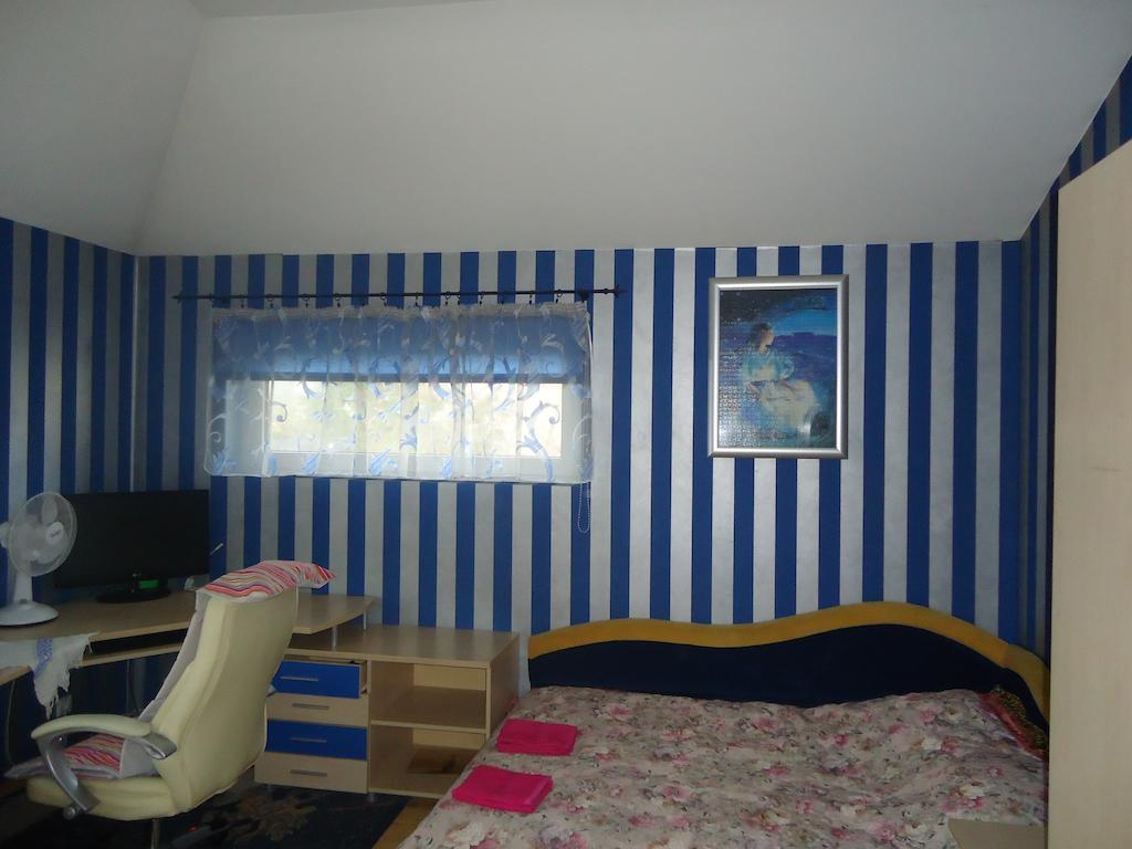 Homestay Roja Vilnius Bagian luar foto