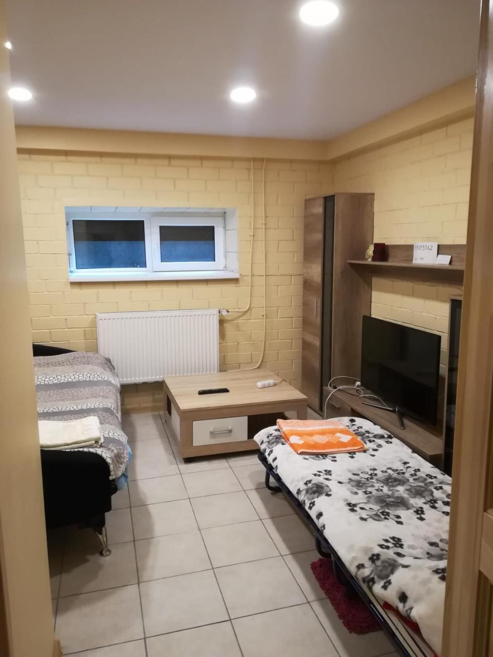 Homestay Roja Vilnius Bagian luar foto